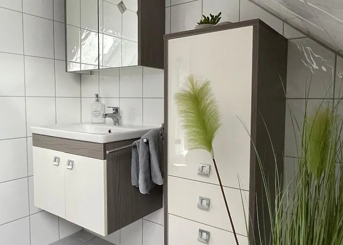 Komfortable 100qm Mit Loggia In Im Frankenwald-fichtelgebirge