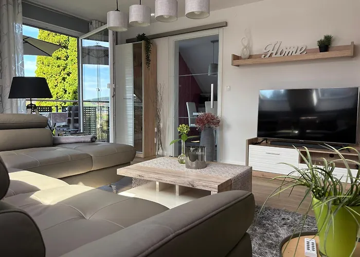Komfortable 100qm Mit Loggia In Im Frankenwald-fichtelgebirge * Schauenstein