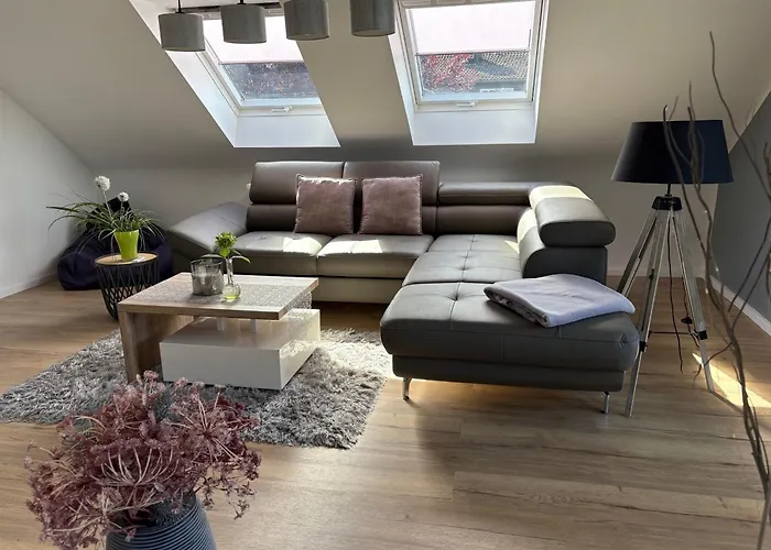 Komfortable 100qm Mit Loggia In Im Frankenwald-fichtelgebirge Lägenhet *