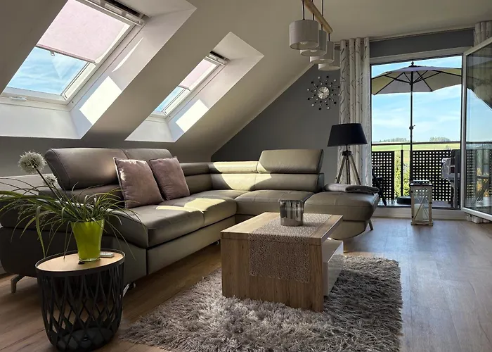 Komfortable 100qm Mit Loggia In Im Frankenwald-fichtelgebirge Lägenhet *